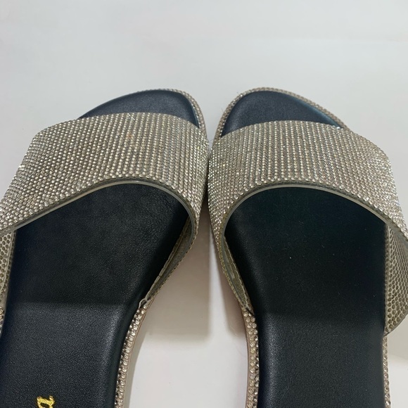 NEW Rhinestones Open Toe Slip On Sandals - Picture 5 of 6